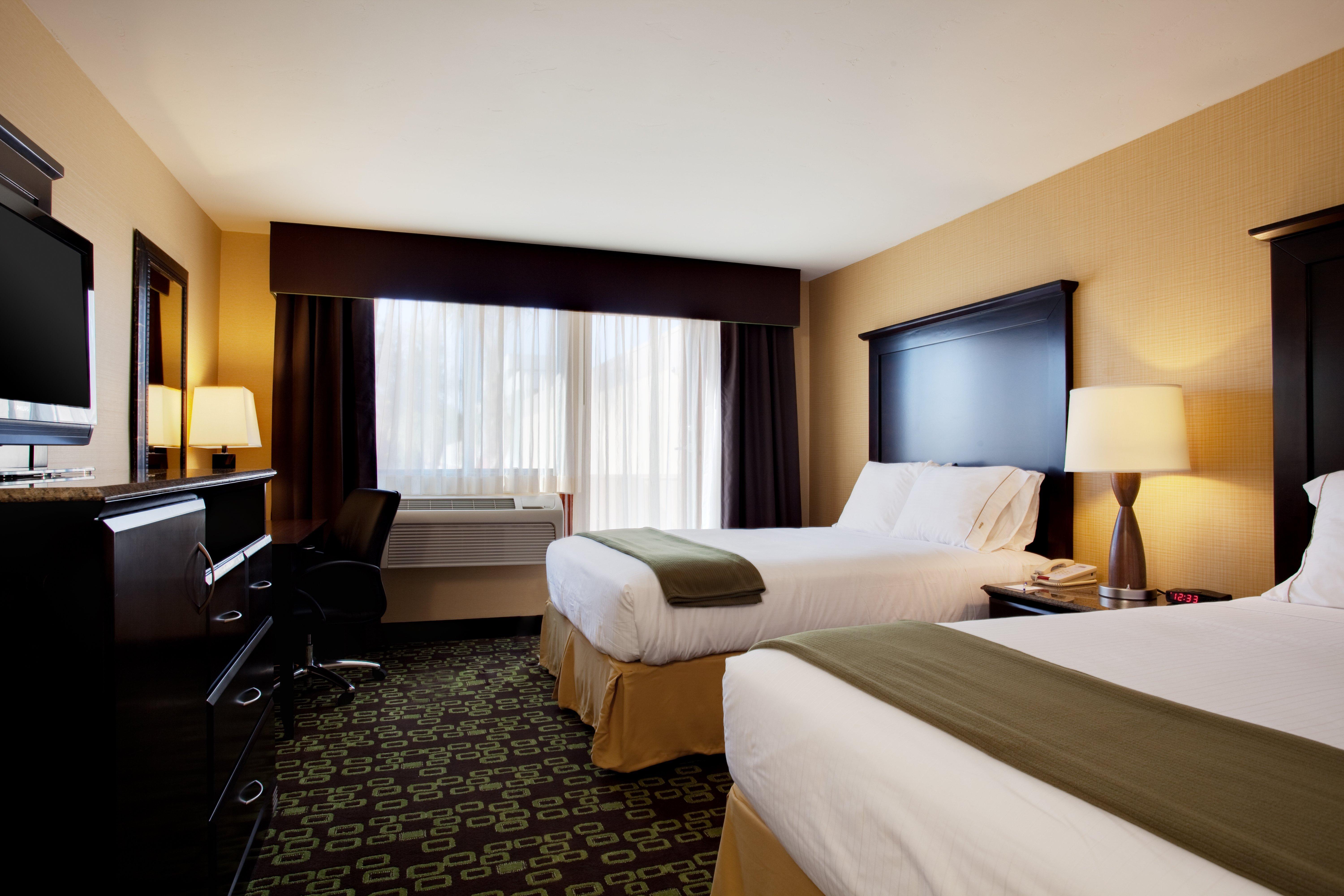 Holiday Inn Express & Suites Woodland Hills By Ihg — Photos 2